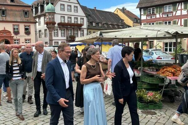 Marktbesuch � AG Naturparke Baden-W�rttemberg